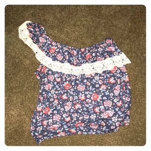 One shoulder floral top. Great condition